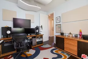 7617 Lilly Way, North Hollywood, CA 91605 - Photo 23