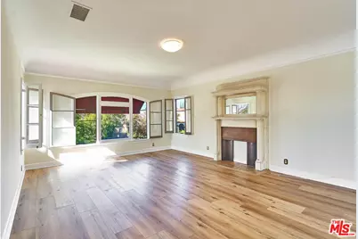 1286 S Highland Ave, Los Angeles, CA 90019 - Photo 5