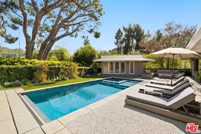 11401 Dona Evita Dr, Studio City, CA 91604 - Photo 27
