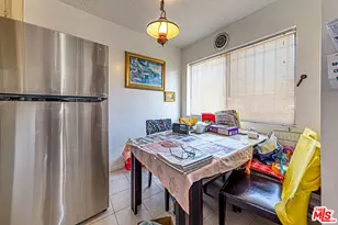 940 S Gramercy Pl, Los Angeles, CA 90019 - Photo 13