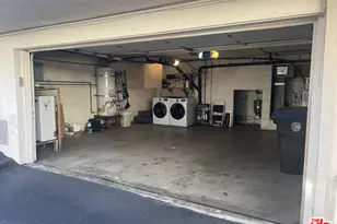 350 N Clybourn Ave, Burbank, CA 91505 - Photo 23