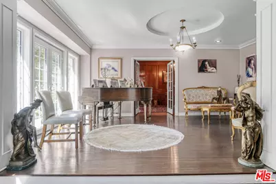 251 N Bristol Ave, Los Angeles, CA 90049 - Photo 23