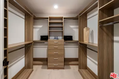 2965 Passmore Dr, Los Angeles, CA 90068 - Photo 15