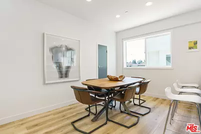 14651 W Sara Ln, Panorama City, CA 91402 - Photo 7