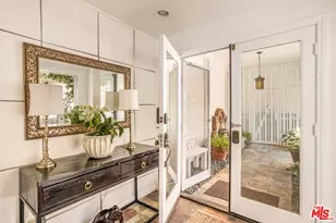 1647 N Beverly Glen Blvd, Los Angeles, CA 90077 - Photo 5
