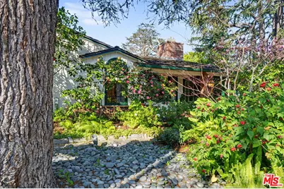 13041 Evanston St, Los Angeles, CA 90049 - Photo 47