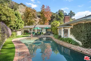 3859 Mandeville Canyon Rd, Los Angeles, CA 90049 - Photo 41