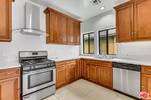 1492 W 28th St, Los Angeles, CA 90007 - Photo 37
