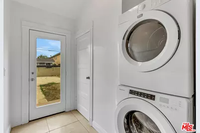 1492 W 28th St, Los Angeles, CA 90007 - Photo 43