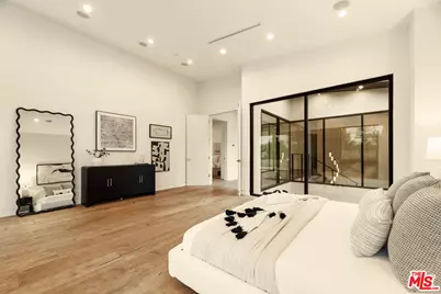 458 S Mansfield Ave, Los Angeles, CA 90036 - Photo 41