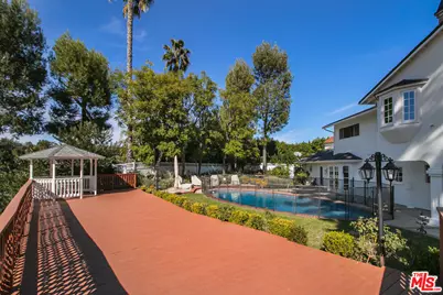 4221 Jubilo Dr, Tarzana, CA 91356 - Photo 19