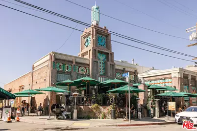 825 E 4th St #110, Los Angeles, CA 90013 - Photo 25