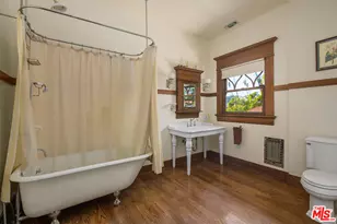 1049 Elden Ave, Los Angeles, CA 90006 - Photo 29