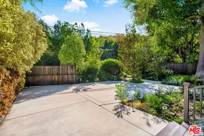 14903 Valley Vista Blvd, Sherman Oaks, CA 91403 - Photo 3