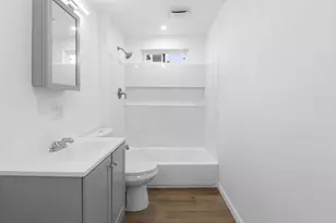 820 W 76th St, Los Angeles, CA 90044 - Photo 43