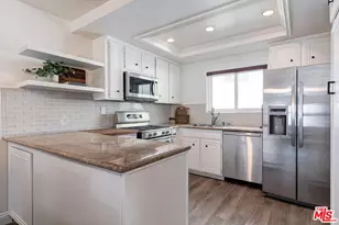 14332 Dickens St, Sherman Oaks, CA 91423 - Photo 9