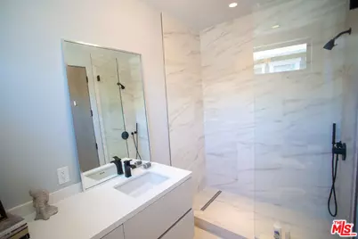 1724 N Sierra Bonita Ave, Los Angeles, CA 90046 - Photo 25