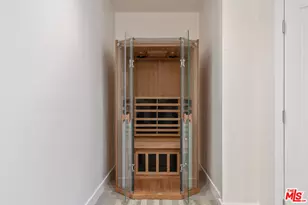 632 S Arden Blvd, Los Angeles, CA 90005 - Photo 19