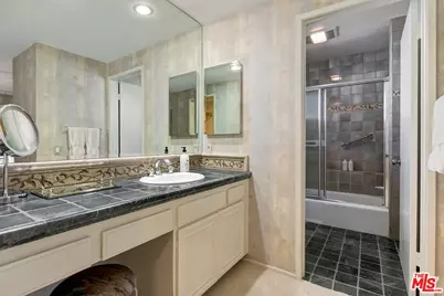 17171 Palisades Cir, Pacific Palisades, CA 90272 - Photo 15