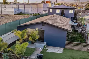 945 W 76th St, Los Angeles, CA 90044 - Photo 1