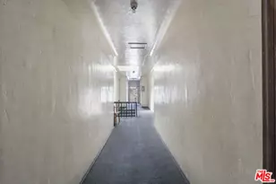 2717 S Budlong Ave, Los Angeles, CA 90007 - Photo 15