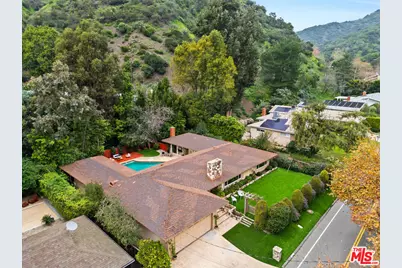 3491 Mandeville Canyon Rd, Los Angeles, CA 90049 - Photo 17