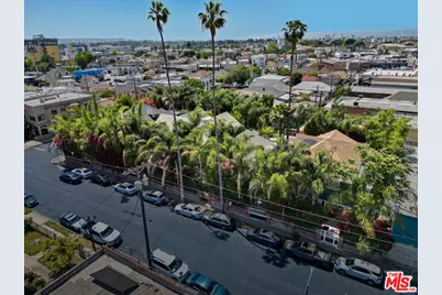 1605 S Bonnie Brae St, Los Angeles, CA 90006 - Photo 1