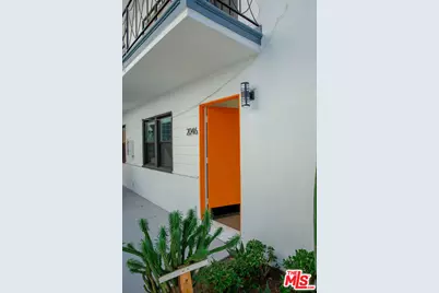 2048 S Burnside Ave, Los Angeles, CA 90016 - Photo 37