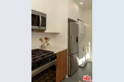 2048 S Burnside Ave, Los Angeles, CA 90016 - Photo 15