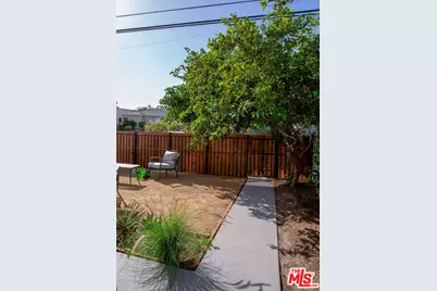 2048 S Burnside Ave, Los Angeles, CA 90016 - Photo 33