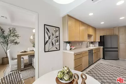 9880 Vidor Dr #104, Los Angeles, CA 90035 - Photo 15