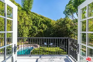 1248 N Wetherly Dr, Los Angeles, CA 90069 - Photo 27