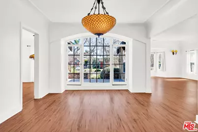 851 S Orange Dr, Los Angeles, CA 90036 - Photo 9