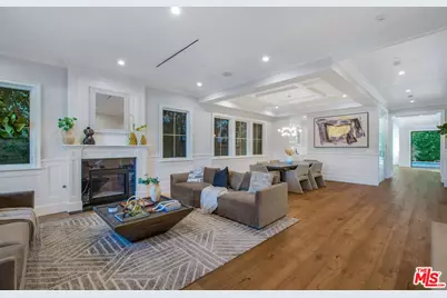 813 N Spaulding Ave, Los Angeles, CA 90046 - Photo 5