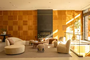 12752 Mulholland Dr, Beverly Hills, CA 90210 - Photo 35