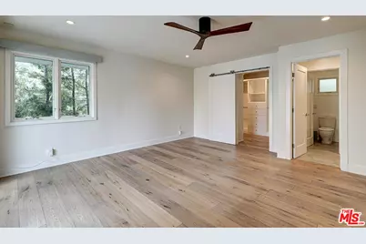 10832 Wrightwood Ln, Studio City, CA 91604 - Photo 13
