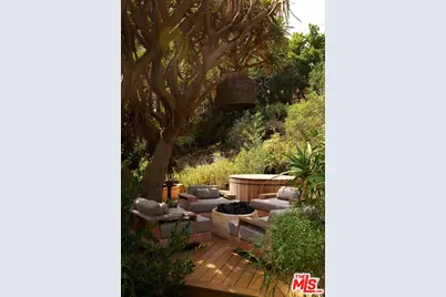 2666 Aberdeen Ave, Los Angeles, CA 90027 - Photo 29