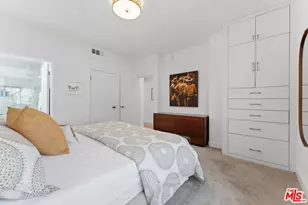 1154 N Sycamore Ave, Los Angeles, CA 90038 - Photo 13