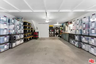 1154 N Sycamore Ave, Los Angeles, CA 90038 - Photo 23