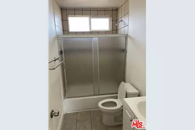 426 W 77th St, Los Angeles, CA 90003 - Photo 15