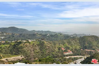 6960 Pacific View Dr, Los Angeles, CA 90068 - Photo 3