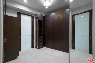 1318 Roxbury Dr, Los Angeles, CA 90035 - Photo 15
