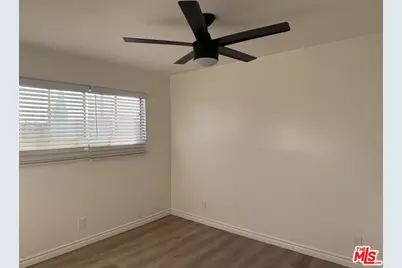 6544 S Victoria Ave, Los Angeles, CA 90043 - Photo 17