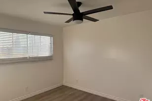 6544 S Victoria Ave, Los Angeles, CA 90043 - Photo 17