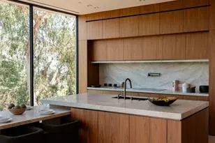 3748 Berry Dr, Studio City, CA 91604 - Photo 7