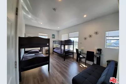 1978 Bonsallo Ave, Los Angeles, CA 90007 - Photo 11