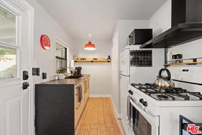 10601 Foothill Blvd, Sylmar, CA 91342 - Photo 25