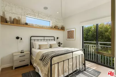 645 N Hayworth Ave, Los Angeles, CA 90048 - Photo 23