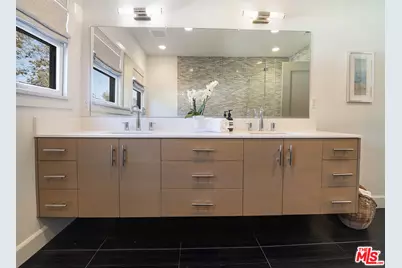 501 N Cahuenga Blvd, Los Angeles, CA 90004 - Photo 39
