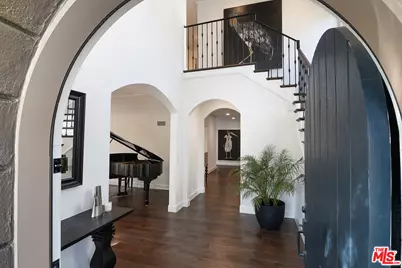 501 N Cahuenga Blvd, Los Angeles, CA 90004 - Photo 7